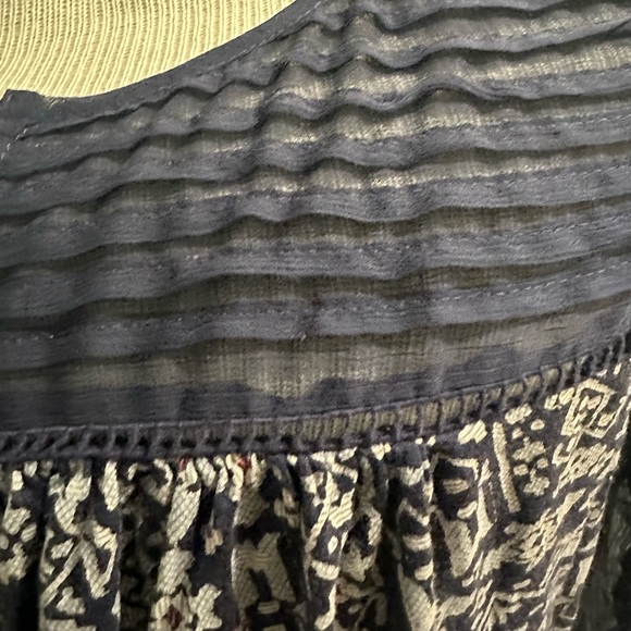 Lucky Brand Women’s Sheer long Sleeve Top| Size L - Picture 7 of 12